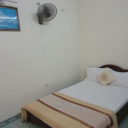 Thanh Dat Hotel Нин Бин Екстериор снимка