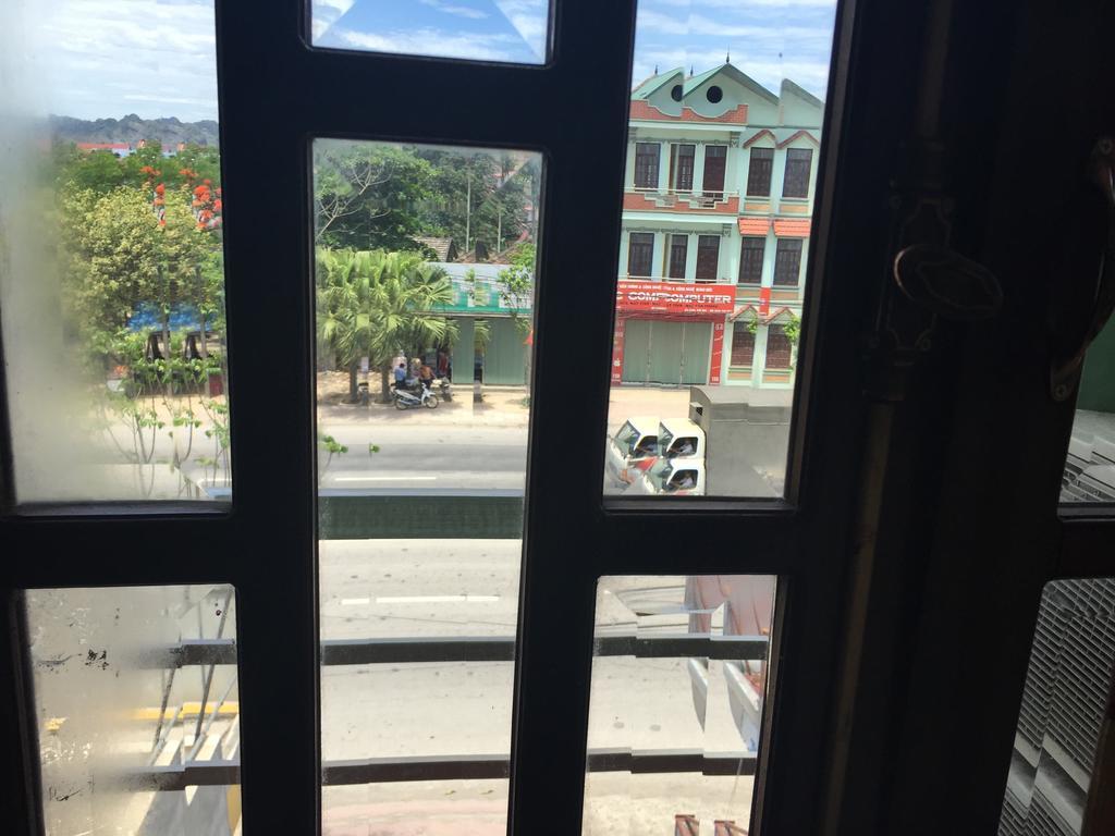 Thanh Dat Hotel Нин Бин Екстериор снимка