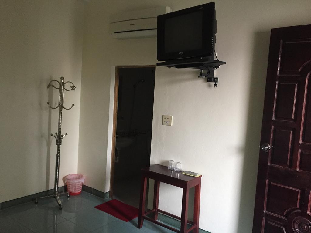 Thanh Dat Hotel Нин Бин Екстериор снимка