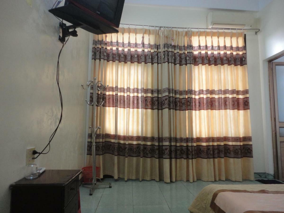 Thanh Dat Hotel Нин Бин Екстериор снимка