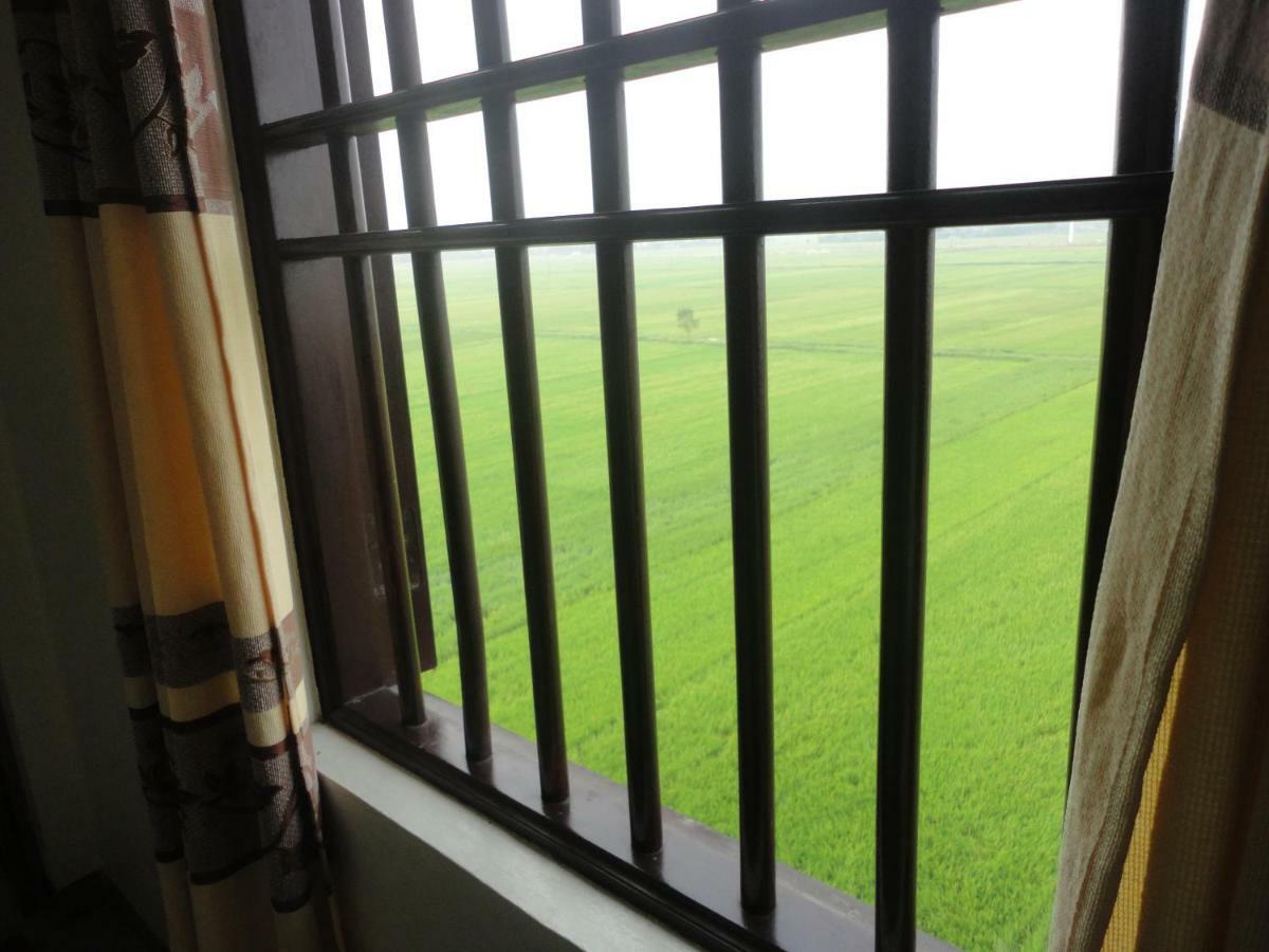 Thanh Dat Hotel Нин Бин Екстериор снимка