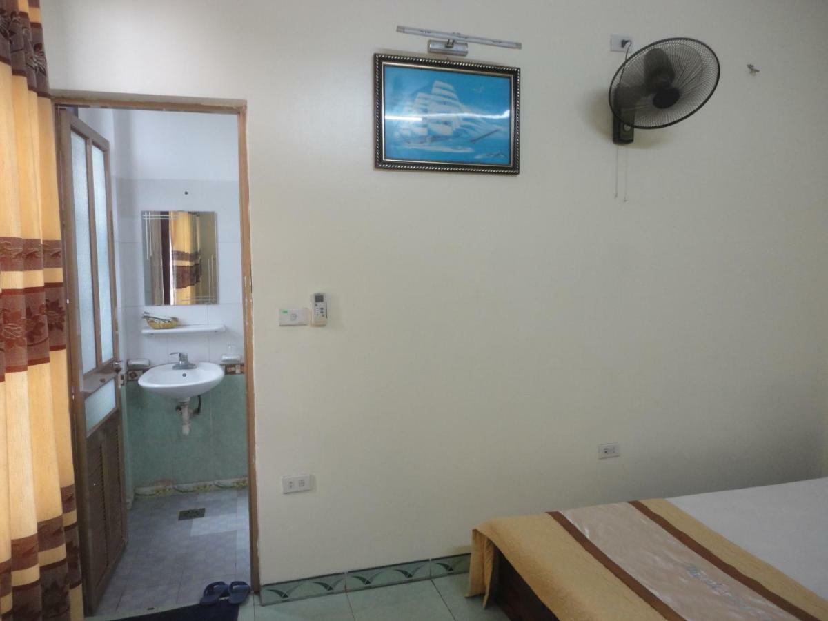 Thanh Dat Hotel Нин Бин Екстериор снимка