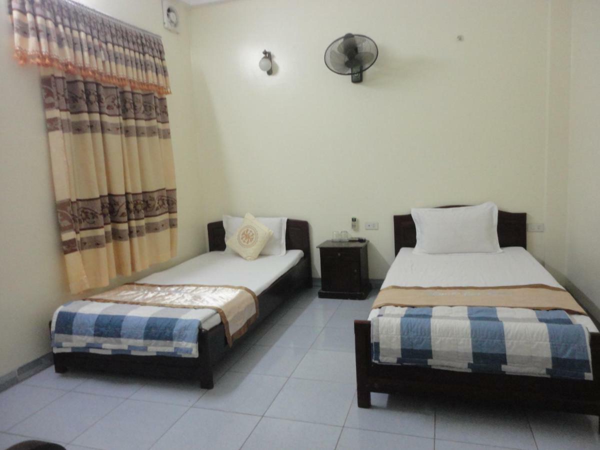 Thanh Dat Hotel Нин Бин Екстериор снимка