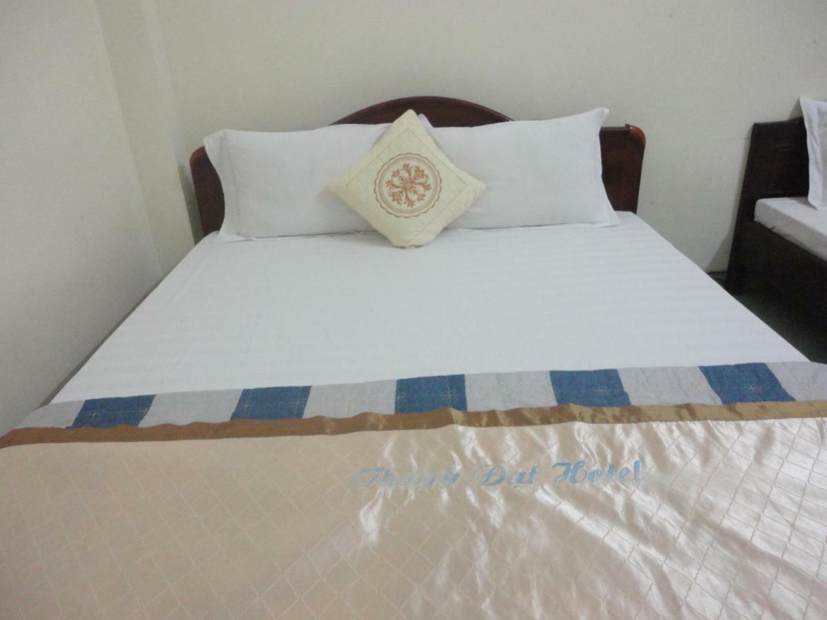 Thanh Dat Hotel Нин Бин Екстериор снимка