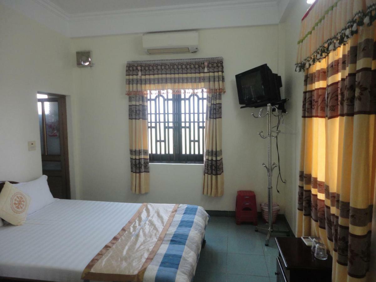 Thanh Dat Hotel Нин Бин Екстериор снимка