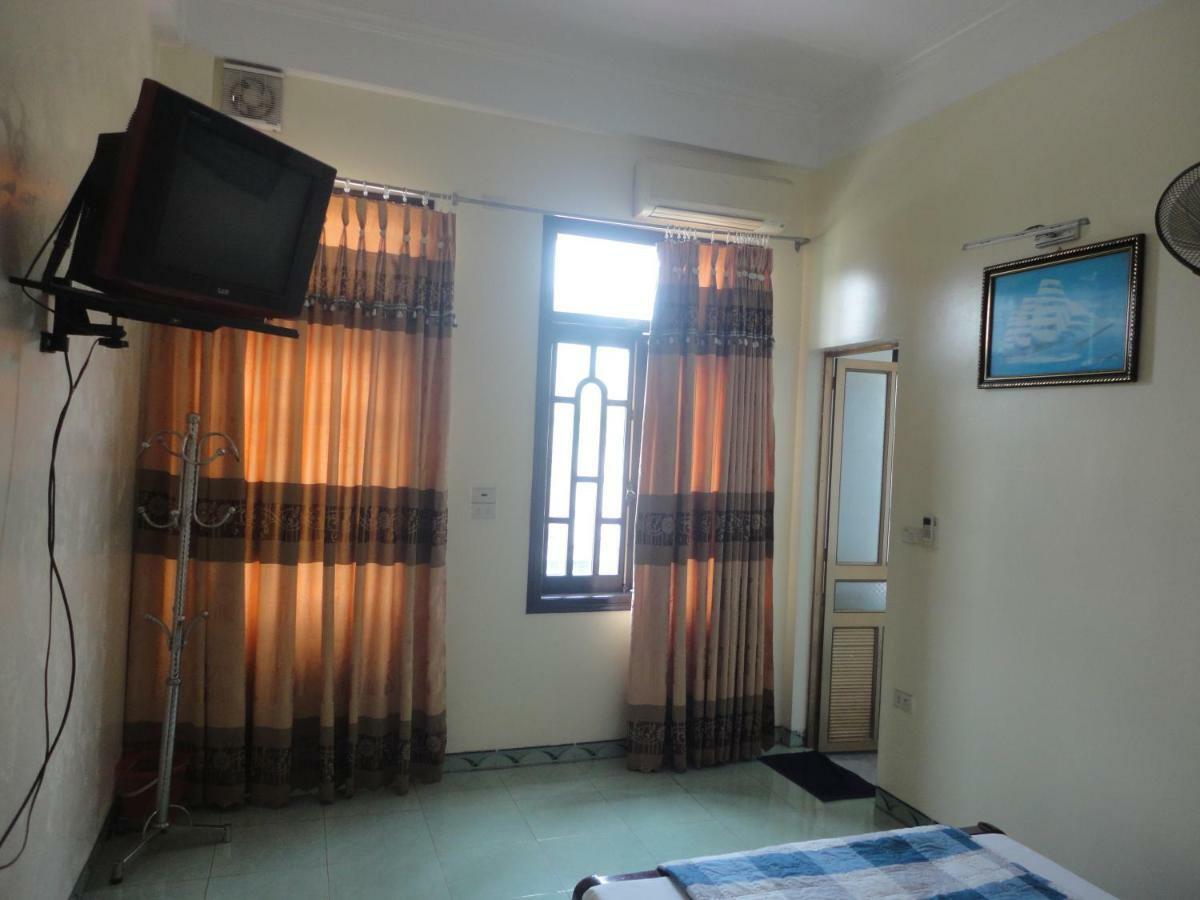Thanh Dat Hotel Нин Бин Екстериор снимка